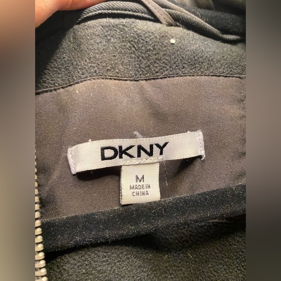 DKNY hooded black rain jacket Size M in good condition - Picture 5 of 10